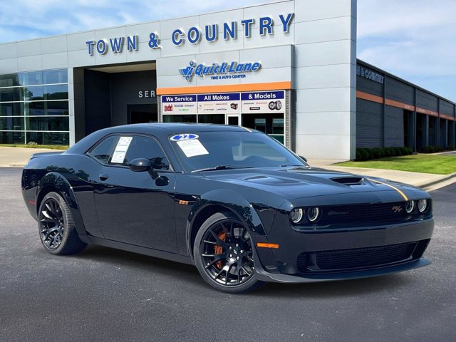 Used 2022 Dodge Challenger R/T Scat Pack RWD image 1