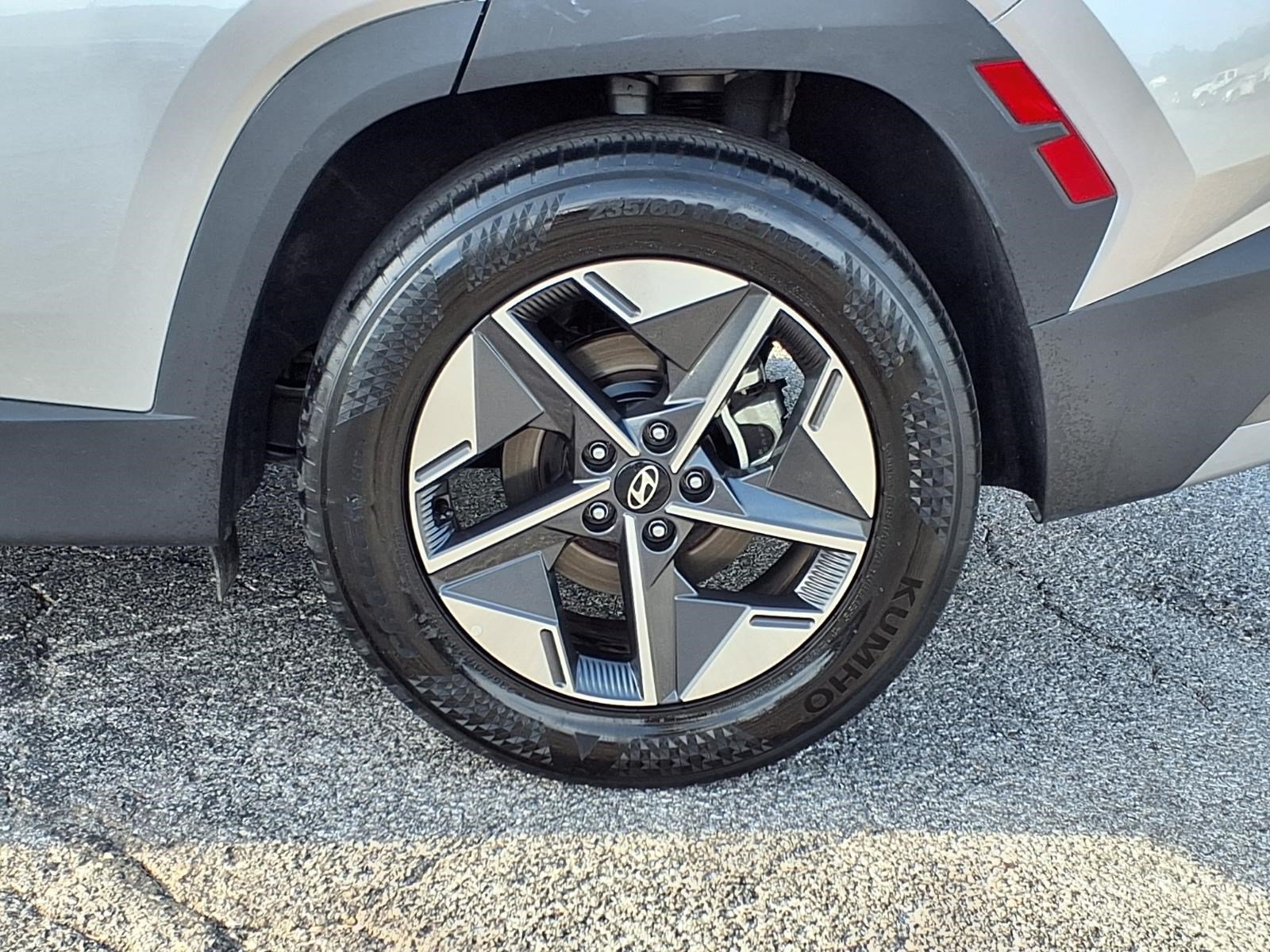 Used 2025 Hyundai Tucson SEL FWD image 8