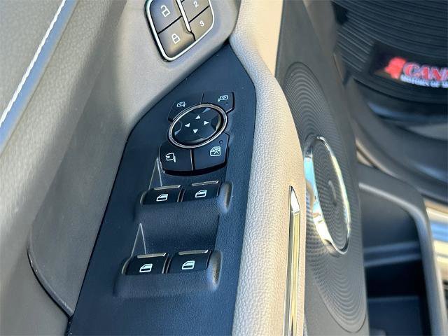 Certified 2023 Ford Expedition XLT image 16