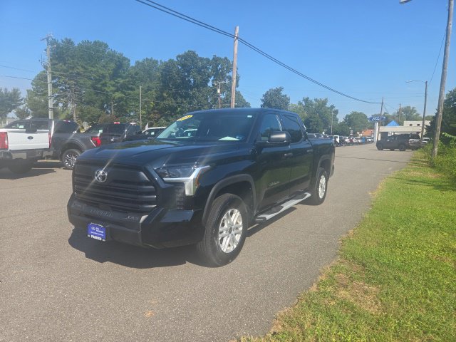 Used 2024 Toyota Tundra SR5 AWD/4WD image 11