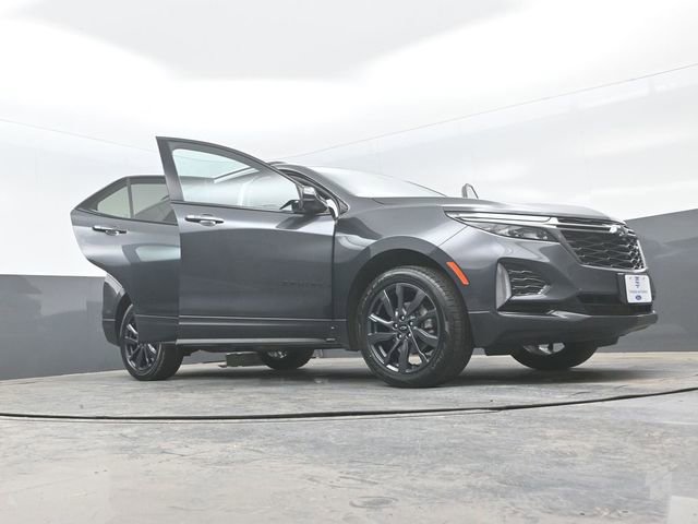 Used 2023 Chevrolet Equinox RS w/ RS Leather Package AWD/4WD image 31