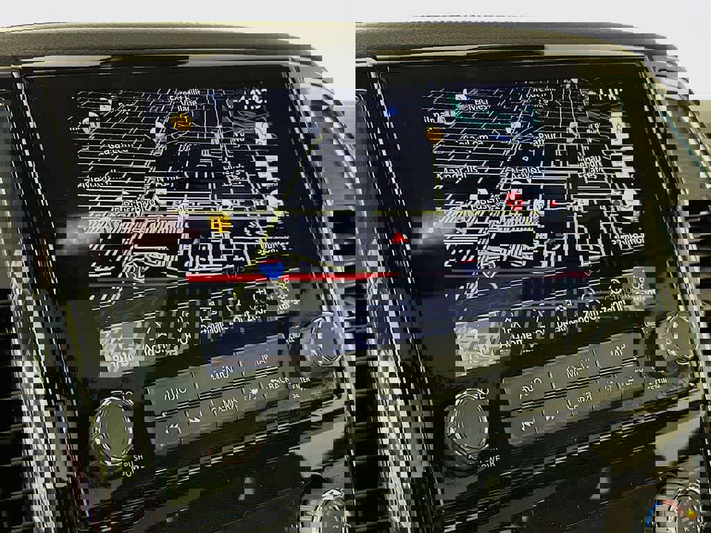 Used 2023 Nissan Titan Platinum Reserve w/ Moonroof Package image 28