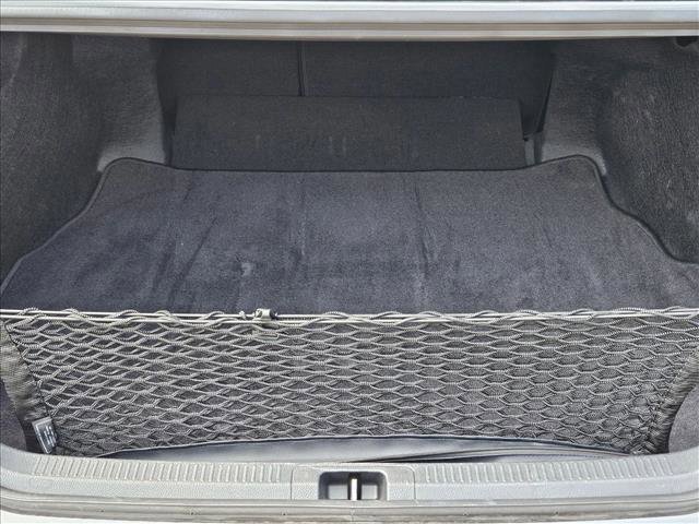 Used 2025 Toyota Camry SE FWD image 9
