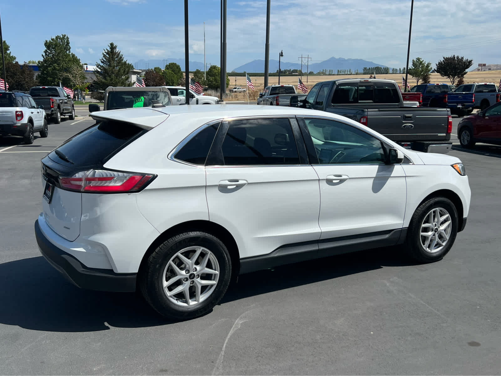 Certified 2024 Ford Edge SEL AWD/4WD image 7