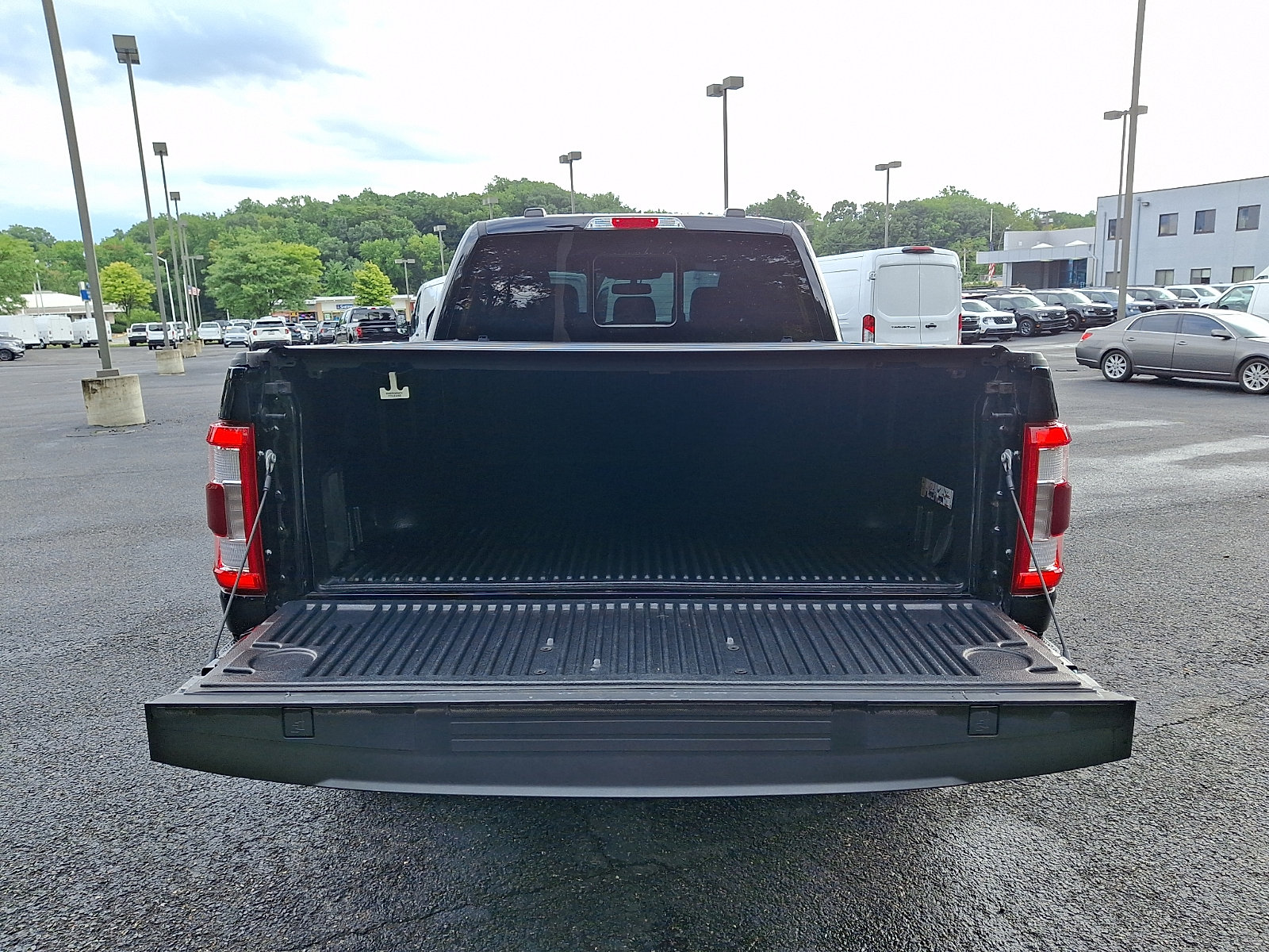 Certified 2023 Ford F150 Lariat w/ Equipment Group 502A High AWD/4WD image 33