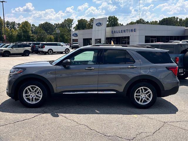 Certified 2025 Ford Explorer Active RWD image 8