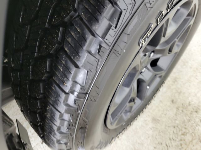 Used 2022 Jeep Cherokee Latitude image 11