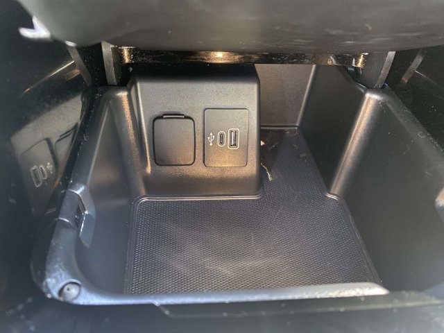 Certified 2025 Ford Explorer Platinum w/ Ultimate Package RWD image 29