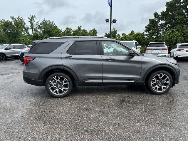 Certified 2025 Ford Explorer Platinum w/ Ultimate Package AWD/4WD image 8