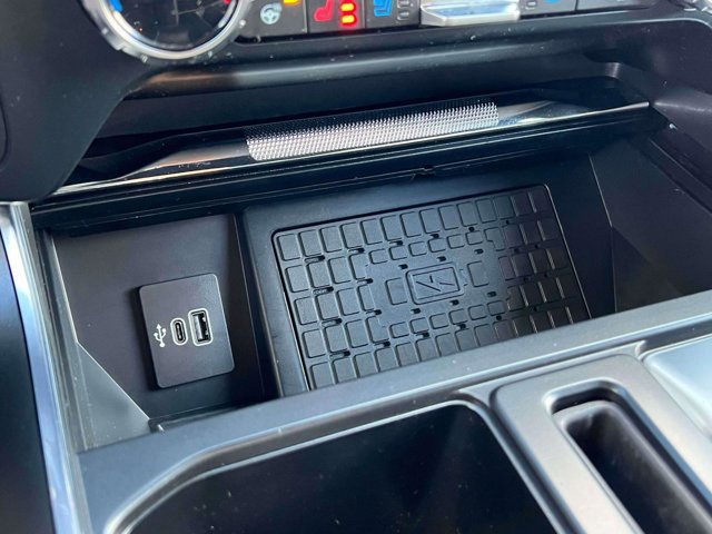 Certified 2025 Ford F150 Raptor image 31