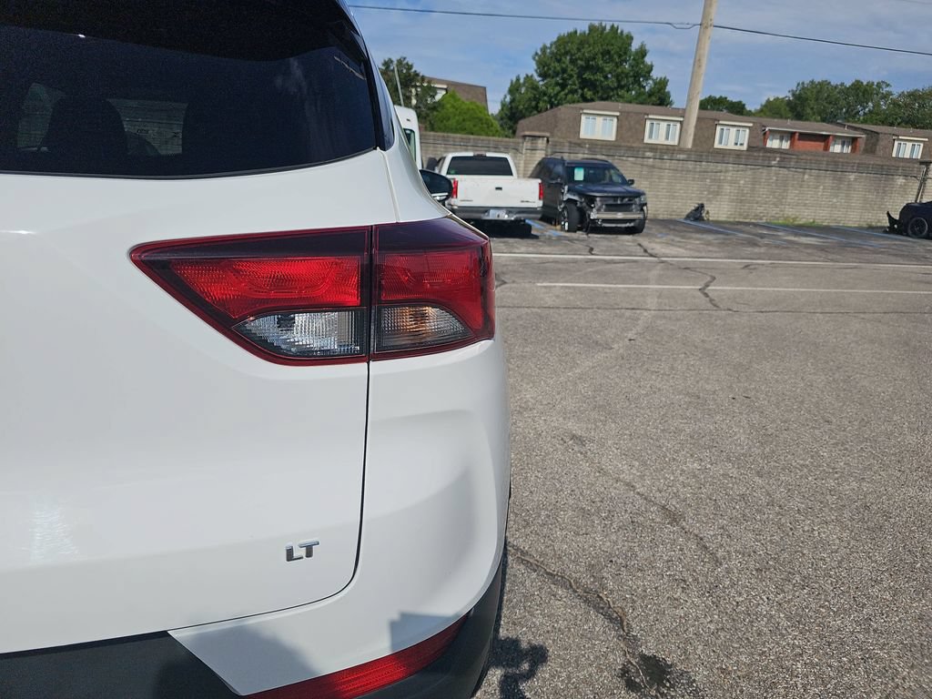 Used 2025 Chevrolet TrailBlazer LT FWD image 33