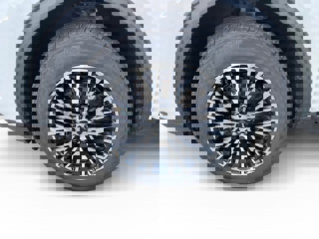 Certified 2024 Ford Escape SE image 12