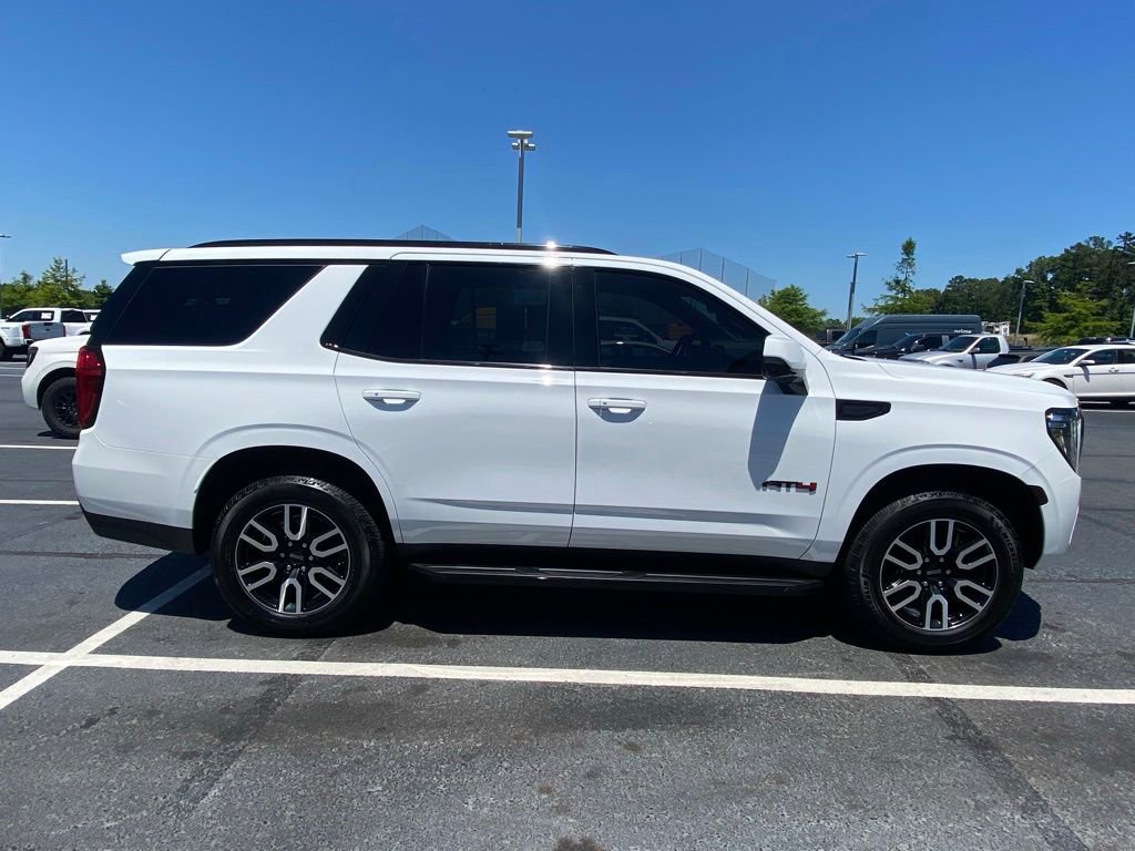 Used 2023 GMC Yukon AT4 w/ Technology Package AWD/4WD image 7