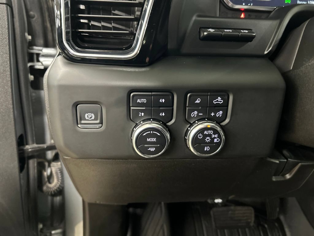 Used 2024 GMC Sierra 2500 Denali w/ Denali Reserve Package AWD/4WD image 14