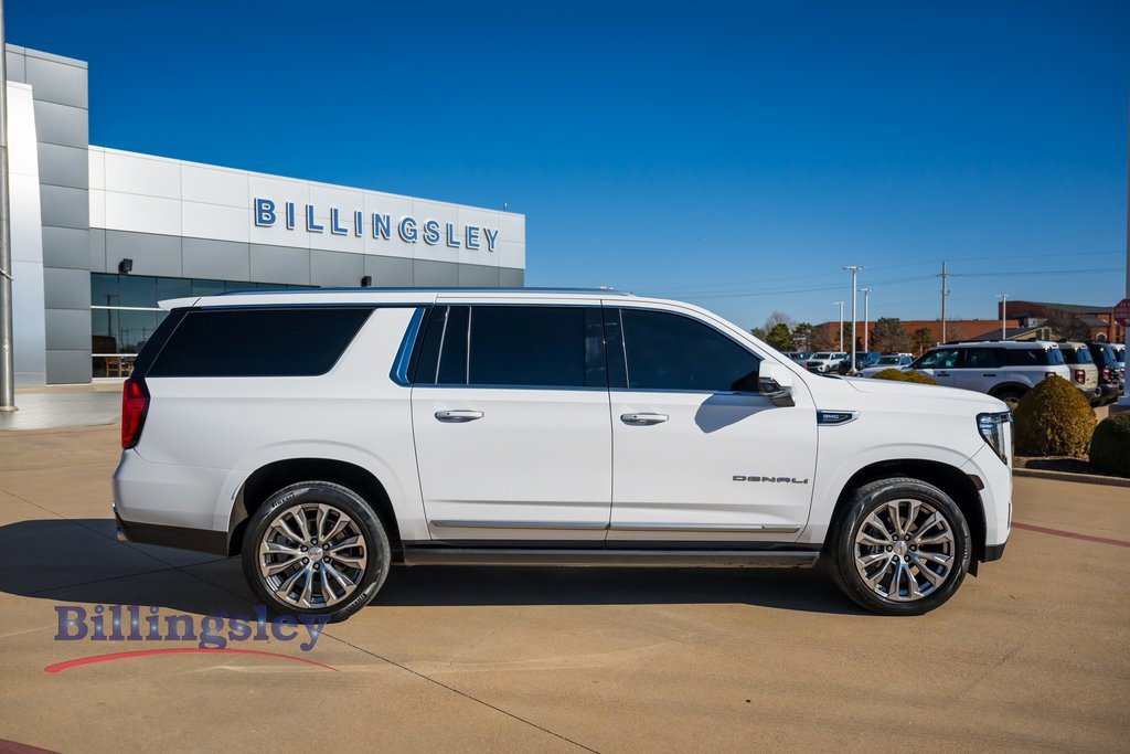Used 2021 GMC Yukon XL Denali w/ Denali Premium Package image 6