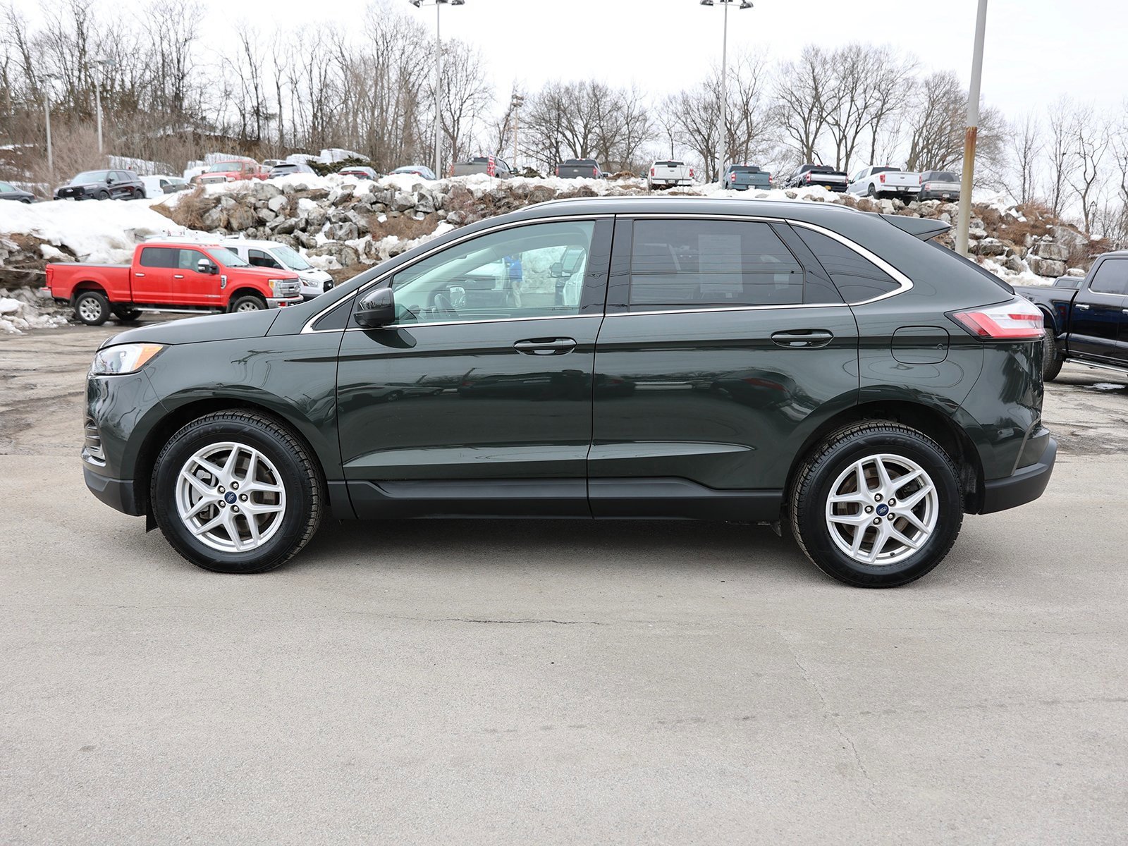 Certified 2022 Ford Edge SEL w/ Convenience Package image 6