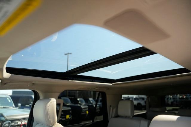 Certified 2024 Ford Expedition Max Platinum image 11