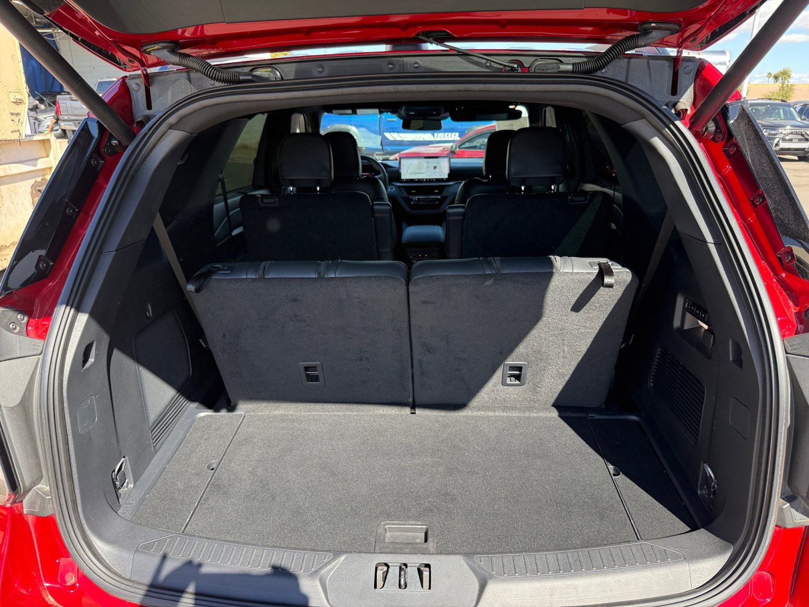 Certified 2025 Ford Explorer ST image 28