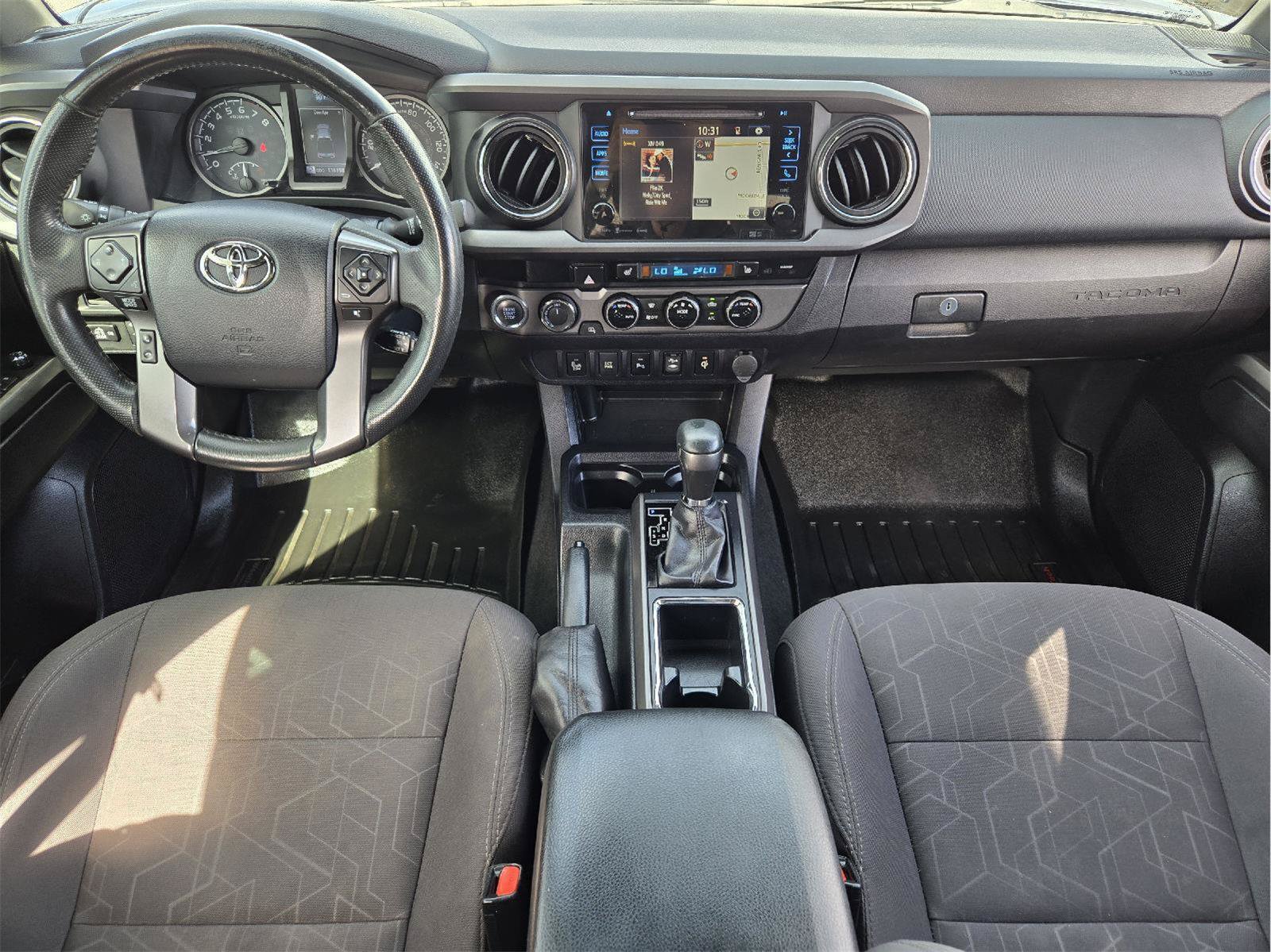 Used 2017 Toyota Tacoma TRD Off-Road w/ Premium & Technology Package AWD/4WD image 24