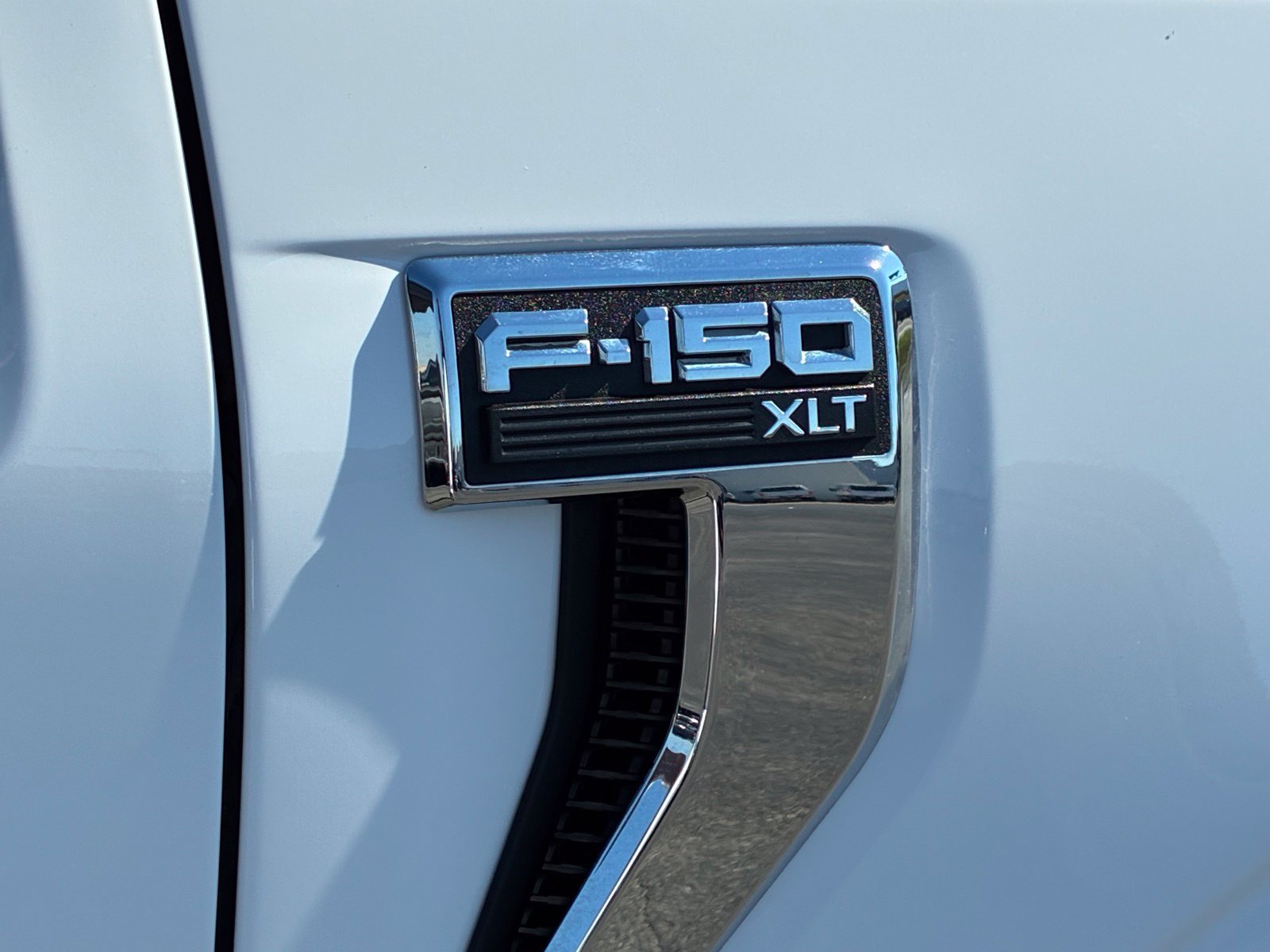 Certified 2025 Ford F150 XLT w/ Equipment Group 301A Standard AWD/4WD image 12