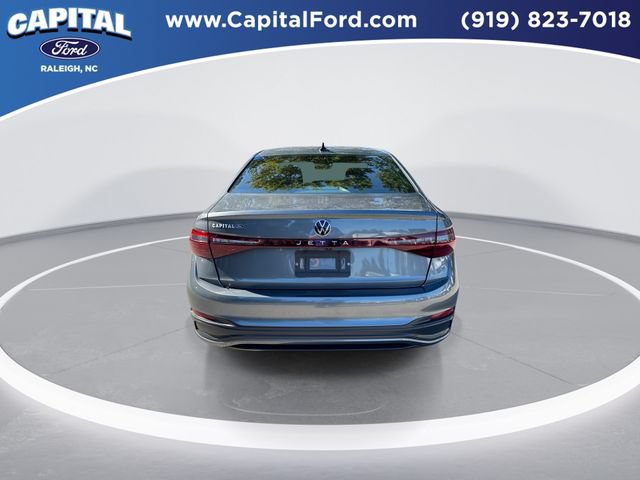 Used 2025 Volkswagen Jetta Sport FWD image 7