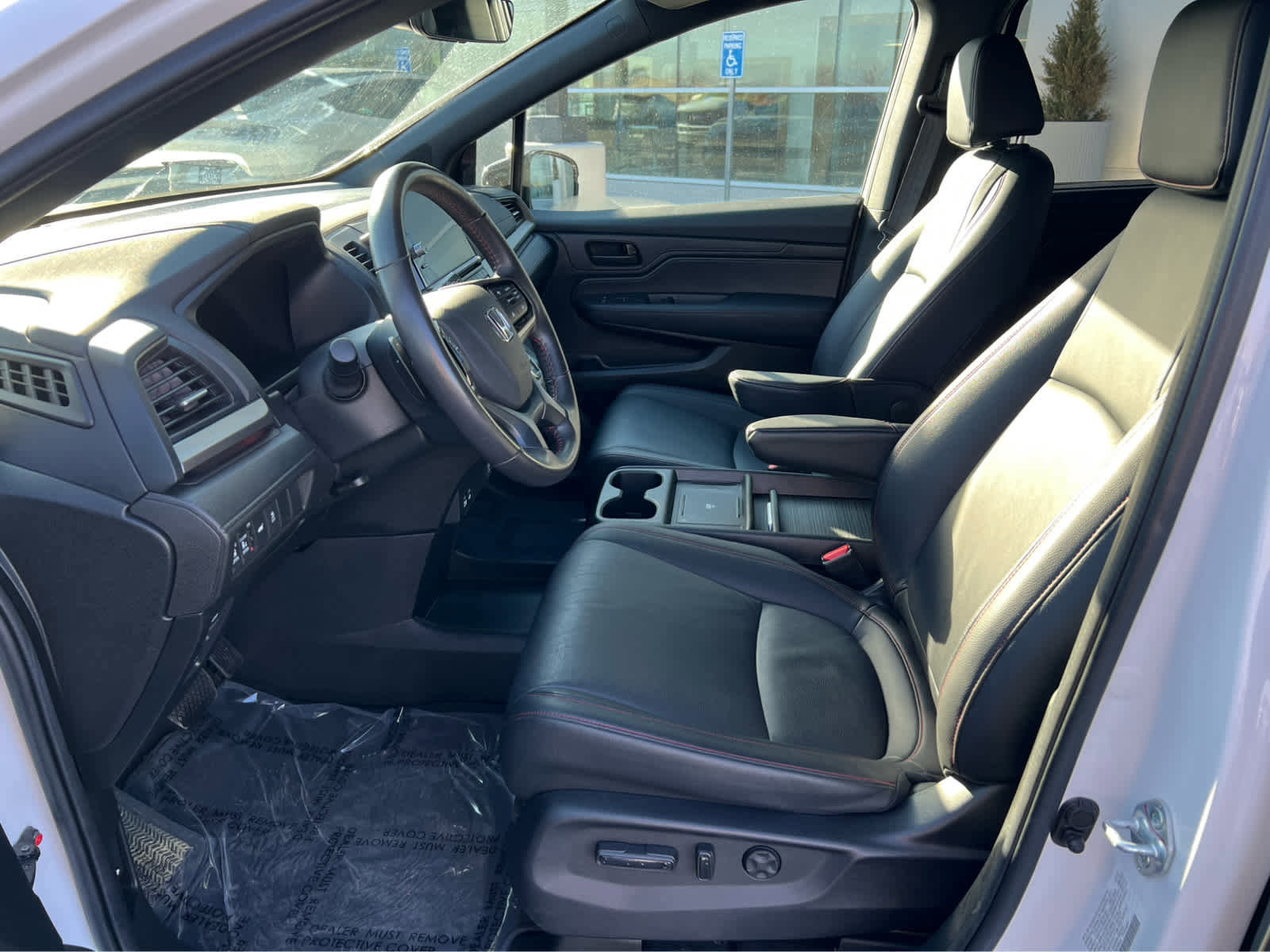 Used 2025 Honda Odyssey Sport-L image 25