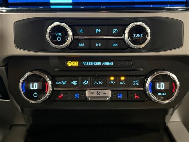Certified 2022 Ford F350 Lariat w/ Lariat Value Package AWD/4WD image 29