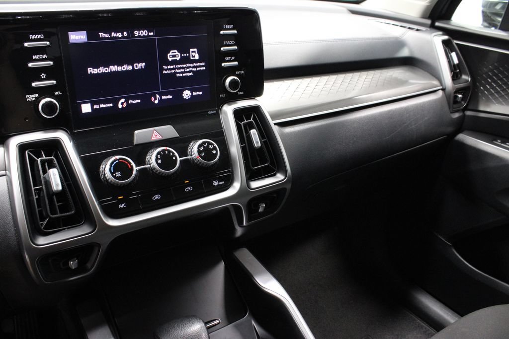 Used 2022 Kia Sorento LX FWD image 29