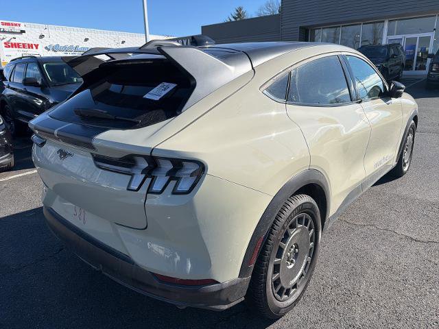 Certified 2025 Ford Mustang Mach-E GT image 5