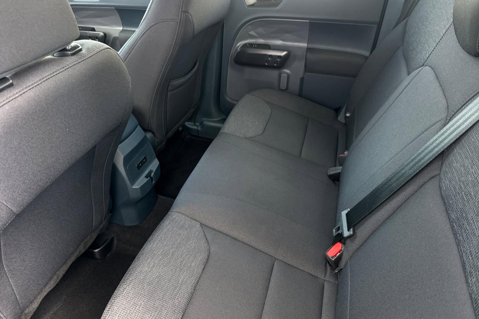 Certified 2025 Ford Maverick XL w/ Equipment Group 101A image 11