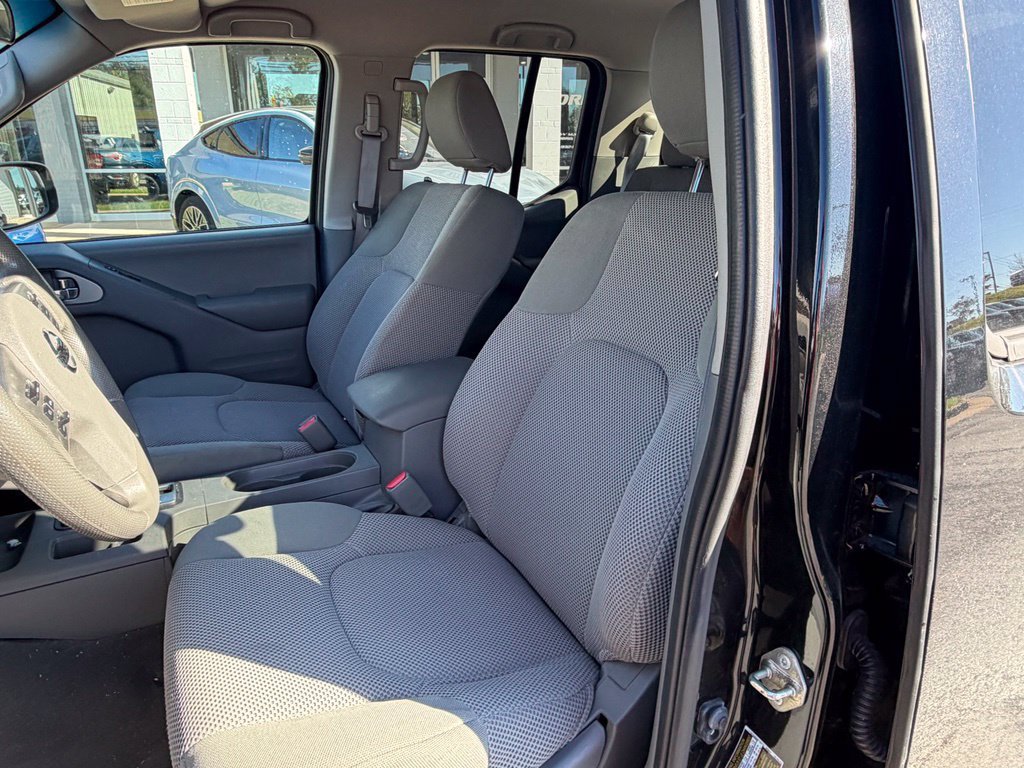 Used 2019 Nissan Frontier SV AWD/4WD image 8