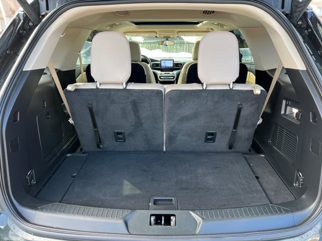 Certified 2022 Ford Explorer XLT w/ Equipment Group 202A image 28