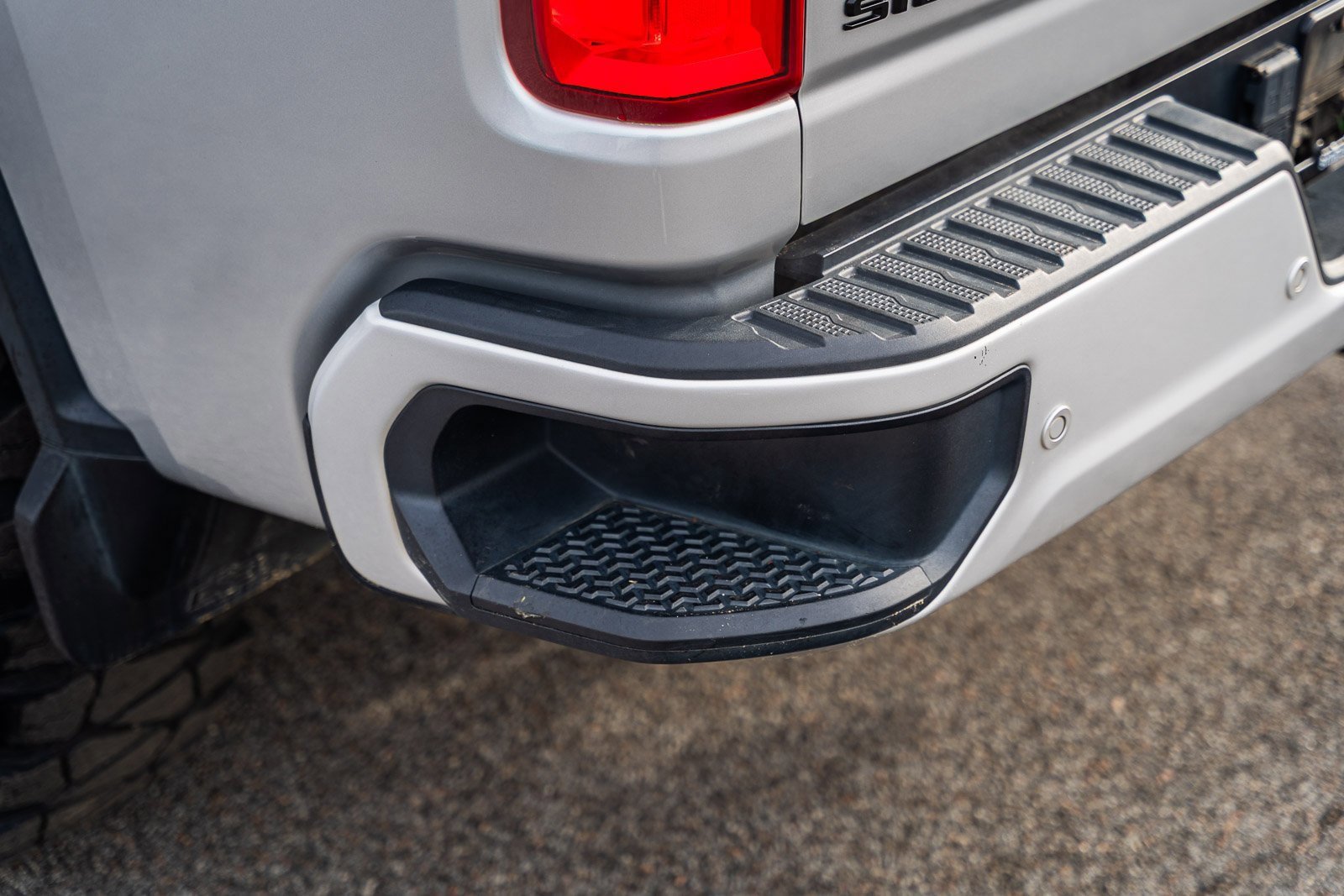 Used 2020 Chevrolet Silverado 3500 High Country w/ LPO, Dark Essentials Package image 17