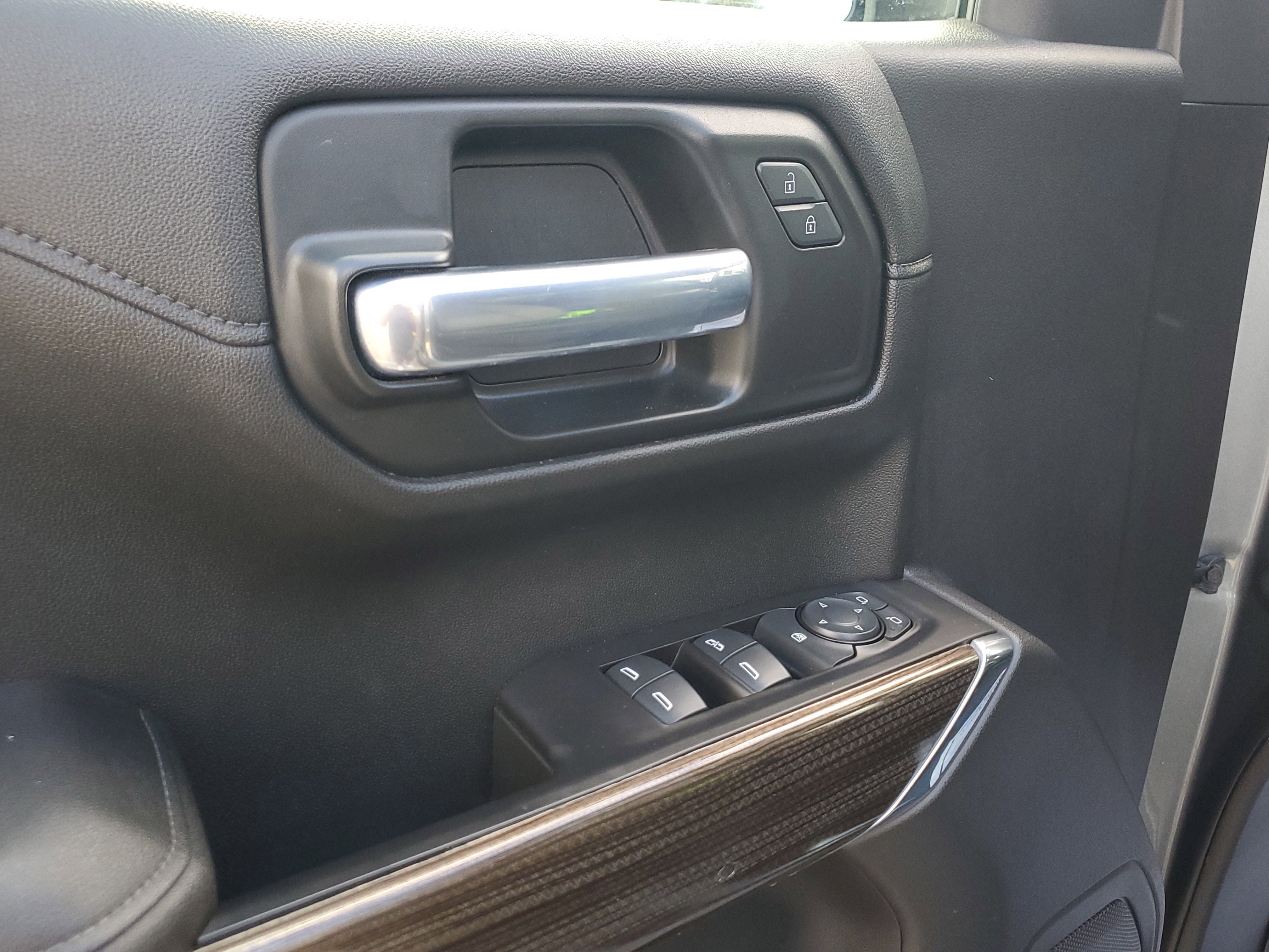 Used 2020 Chevrolet Silverado 1500 LT Trail Boss w/ Bed Protection Package image 20