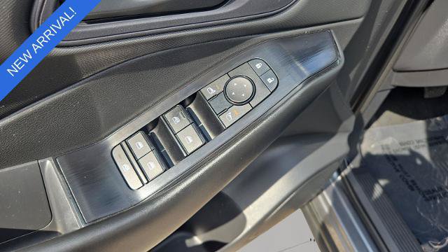 Used 2024 Nissan Rogue S AWD/4WD image 10