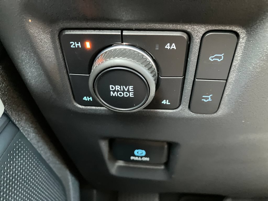 Certified 2025 Ford Expedition Active AWD/4WD image 52