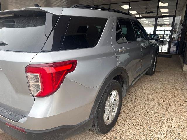 Certified 2023 Ford Explorer XLT RWD image 5