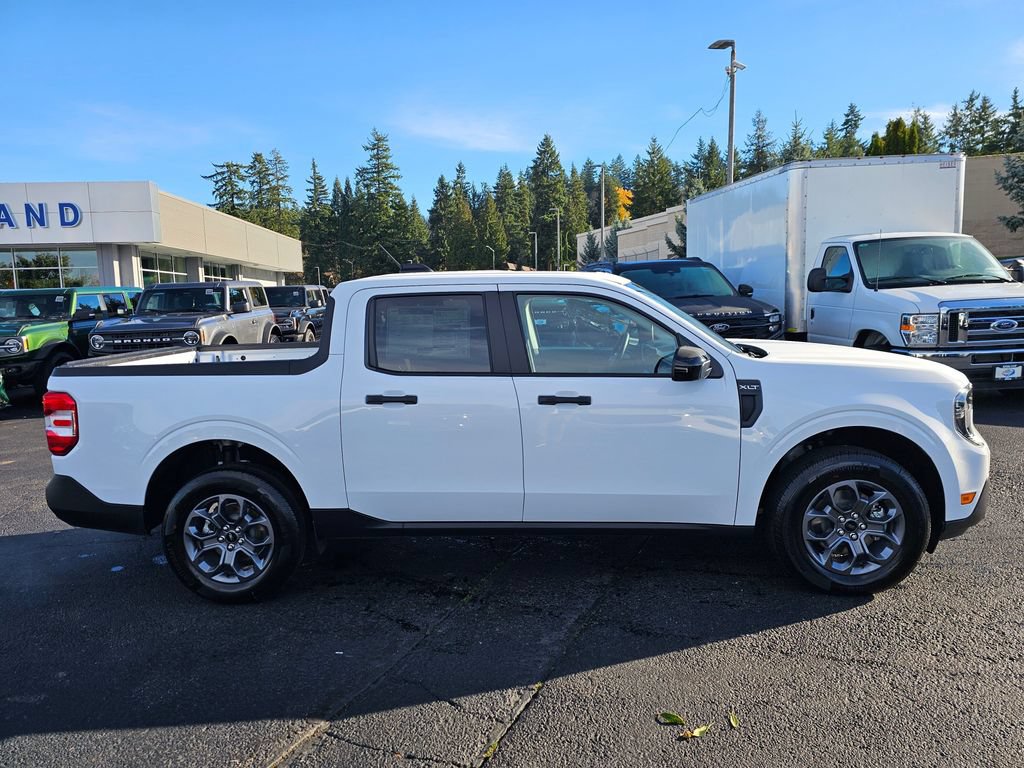 Certified 2025 Ford Maverick XLT w/ XLT Luxury Package AWD/4WD image 8