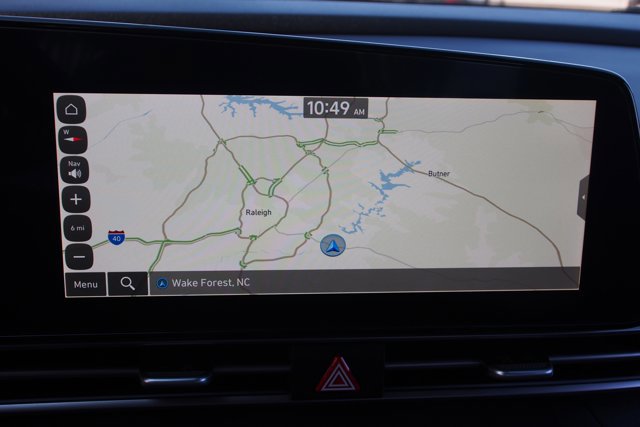 Used 2023 Hyundai Elantra Limited image 26