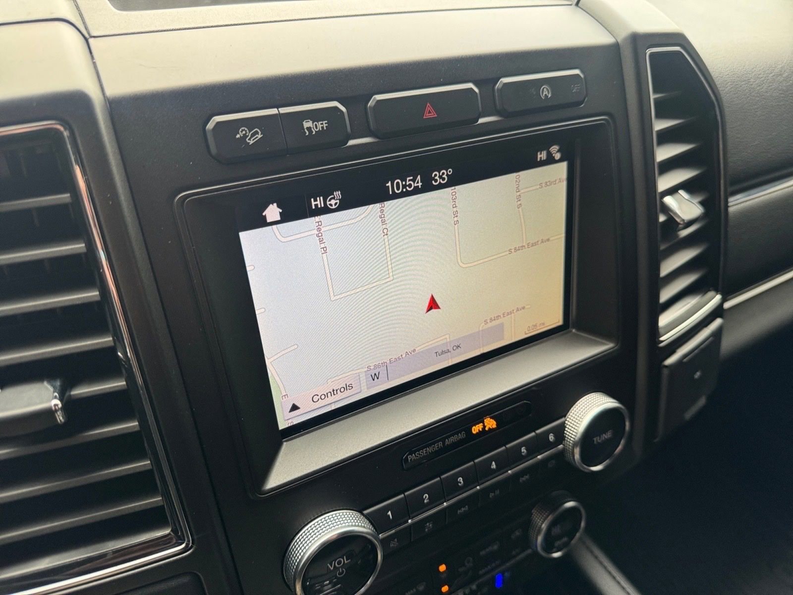 Certified 2019 Ford Expedition Limited image 27