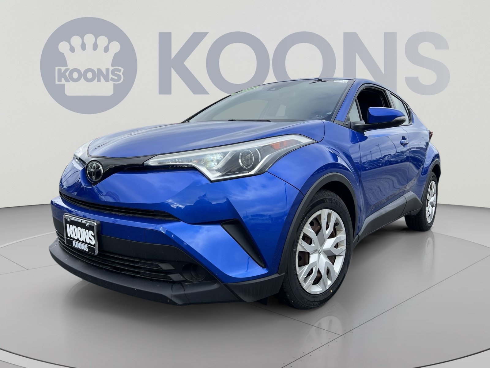 Used 2019 Toyota C-HR LE FWD image 1