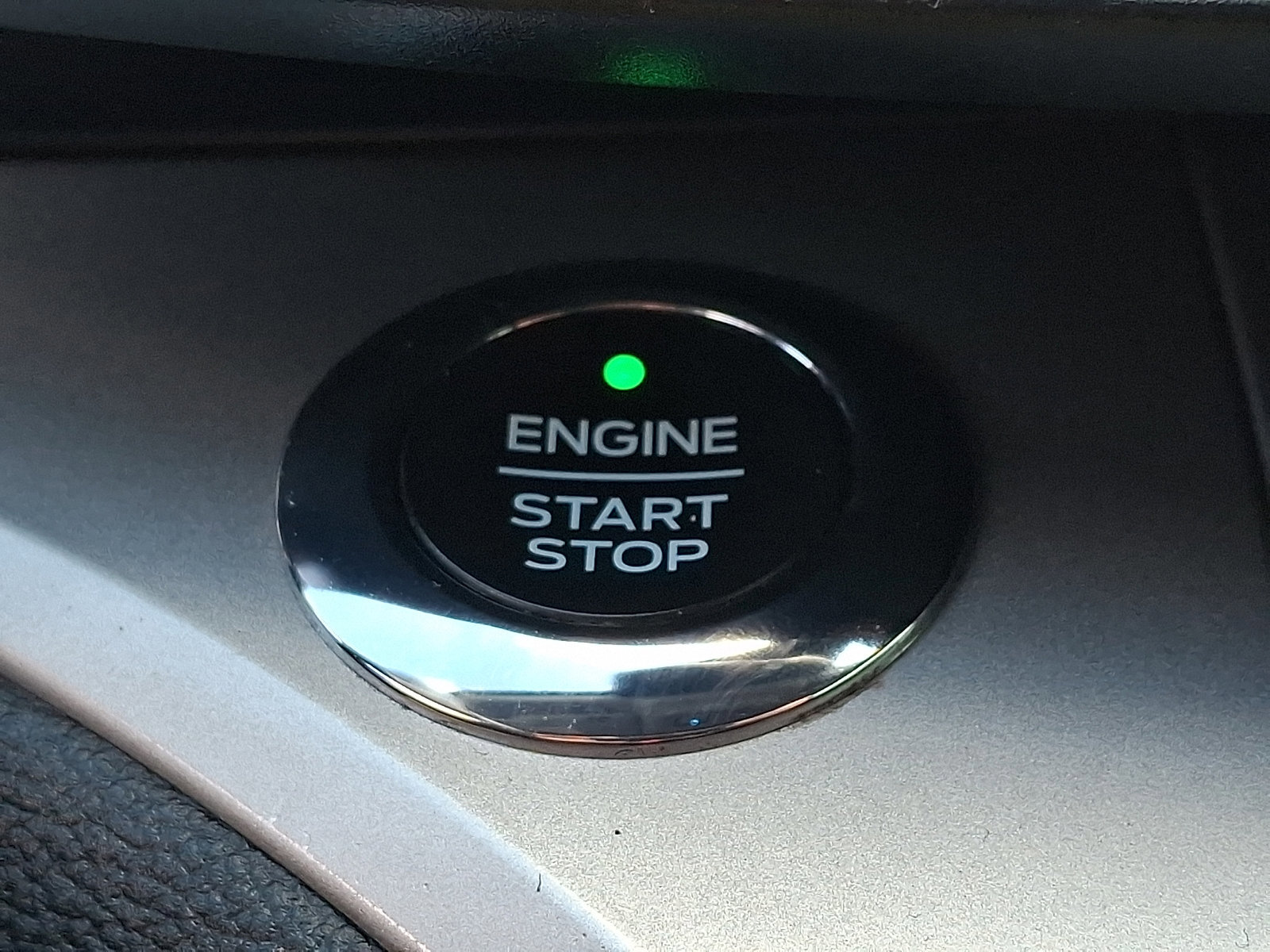 Certified 2021 Ford Explorer XLT image 26