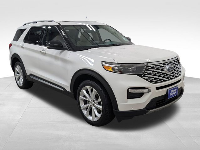 Certified 2022 Ford Explorer Platinum w/ Equipment Group 601A AWD/4WD image 19