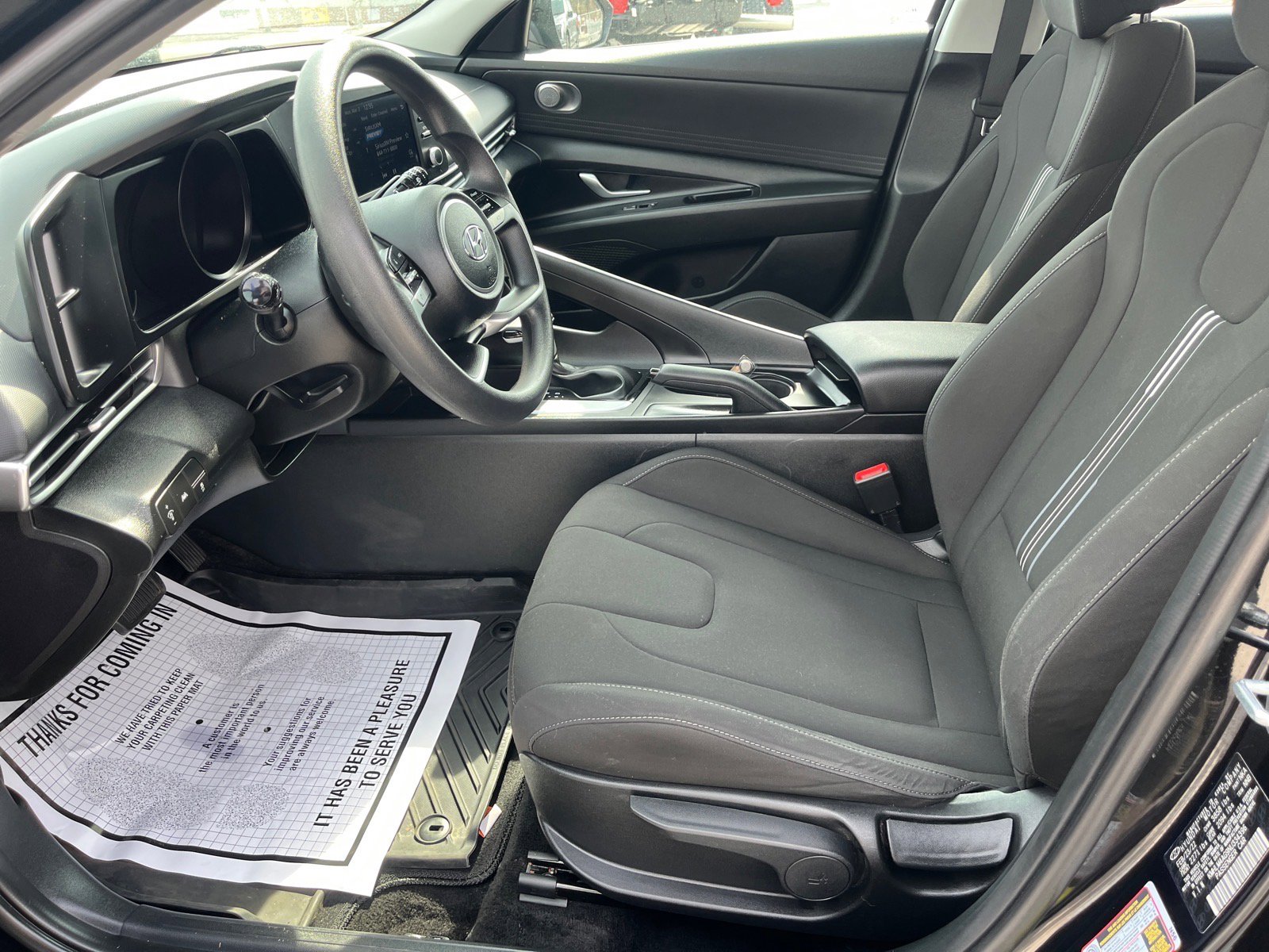 Used 2022 Hyundai Elantra SEL image 18