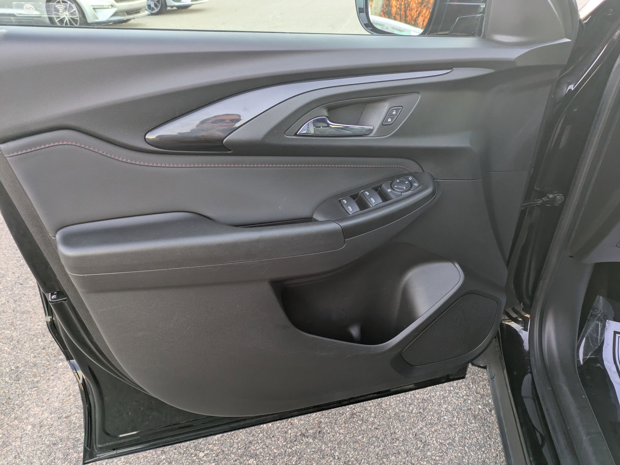 Used 2022 Chevrolet TrailBlazer RS image 12