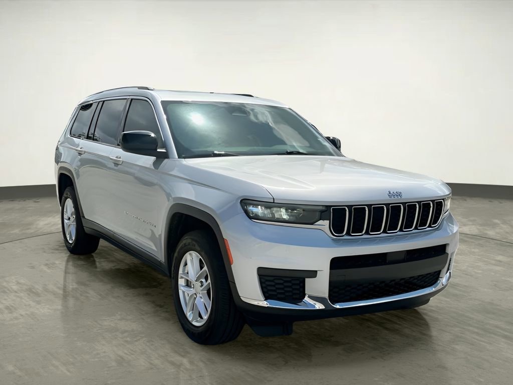 Used 2021 Jeep Grand Cherokee L Laredo w/ Luxury Tech Group I RWD image 10