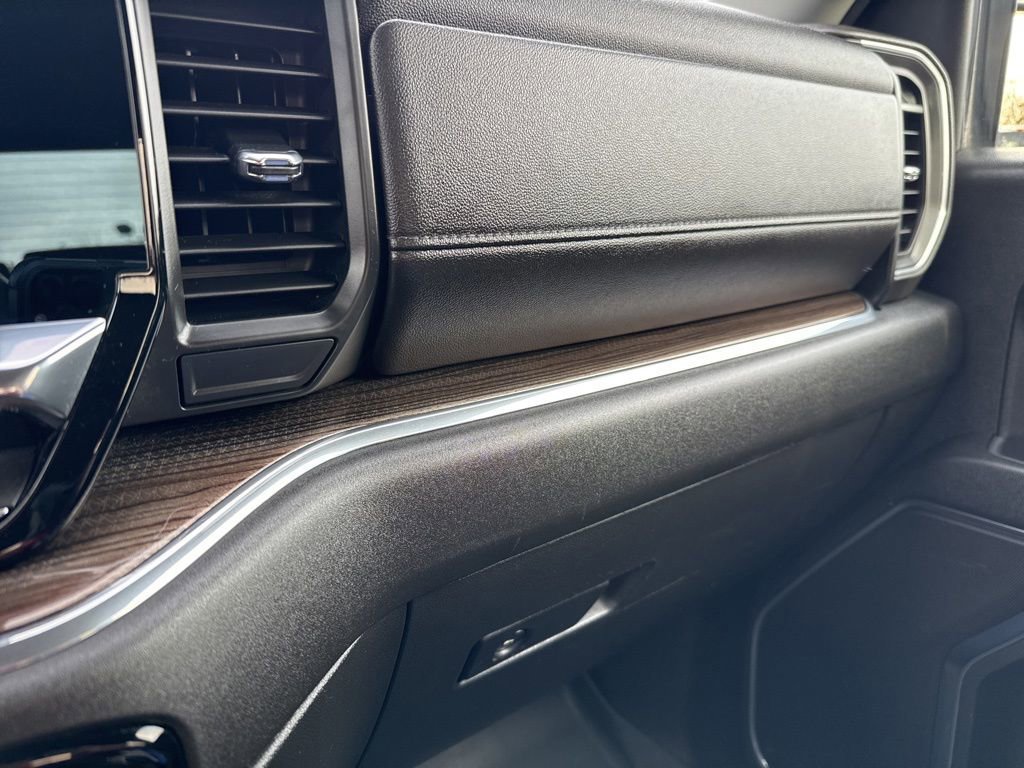 Used 2023 GMC Sierra 1500 Elevation image 32