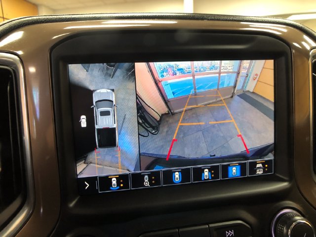 Used 2021 Chevrolet Silverado 1500 High Country w/ Technology Package AWD/4WD image 16