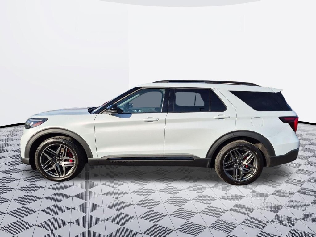 Certified 2026 Ford Explorer ST w/ Sun And Sound Package AWD/4WD image 3