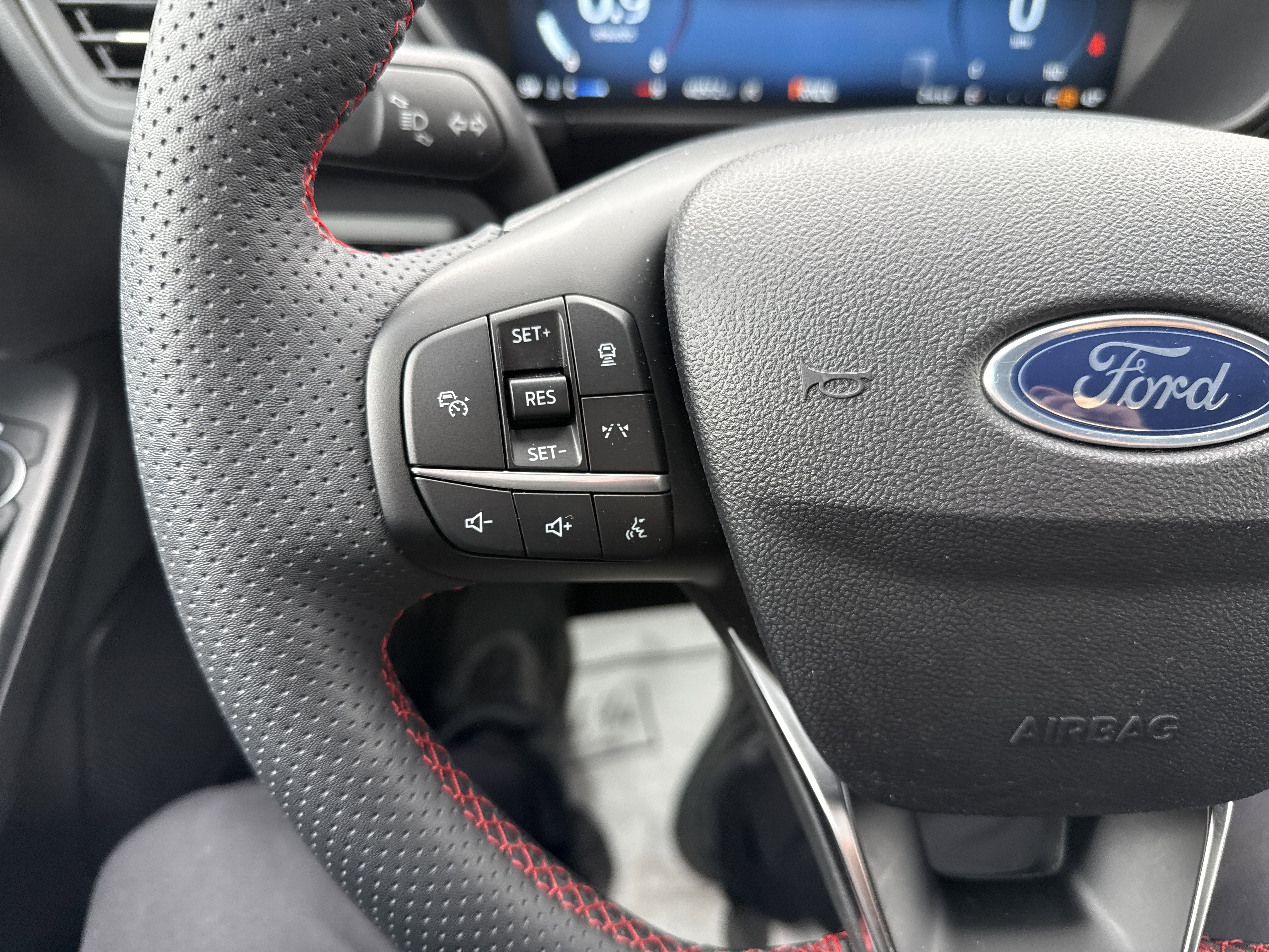 Certified 2023 Ford Escape ST-Line Elite AWD/4WD image 21